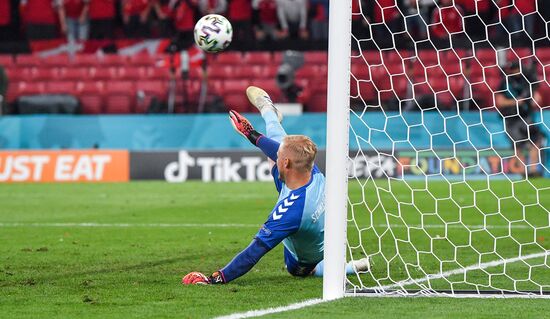 Футбол. ЧЕ-2020. Матч Россия - Дания