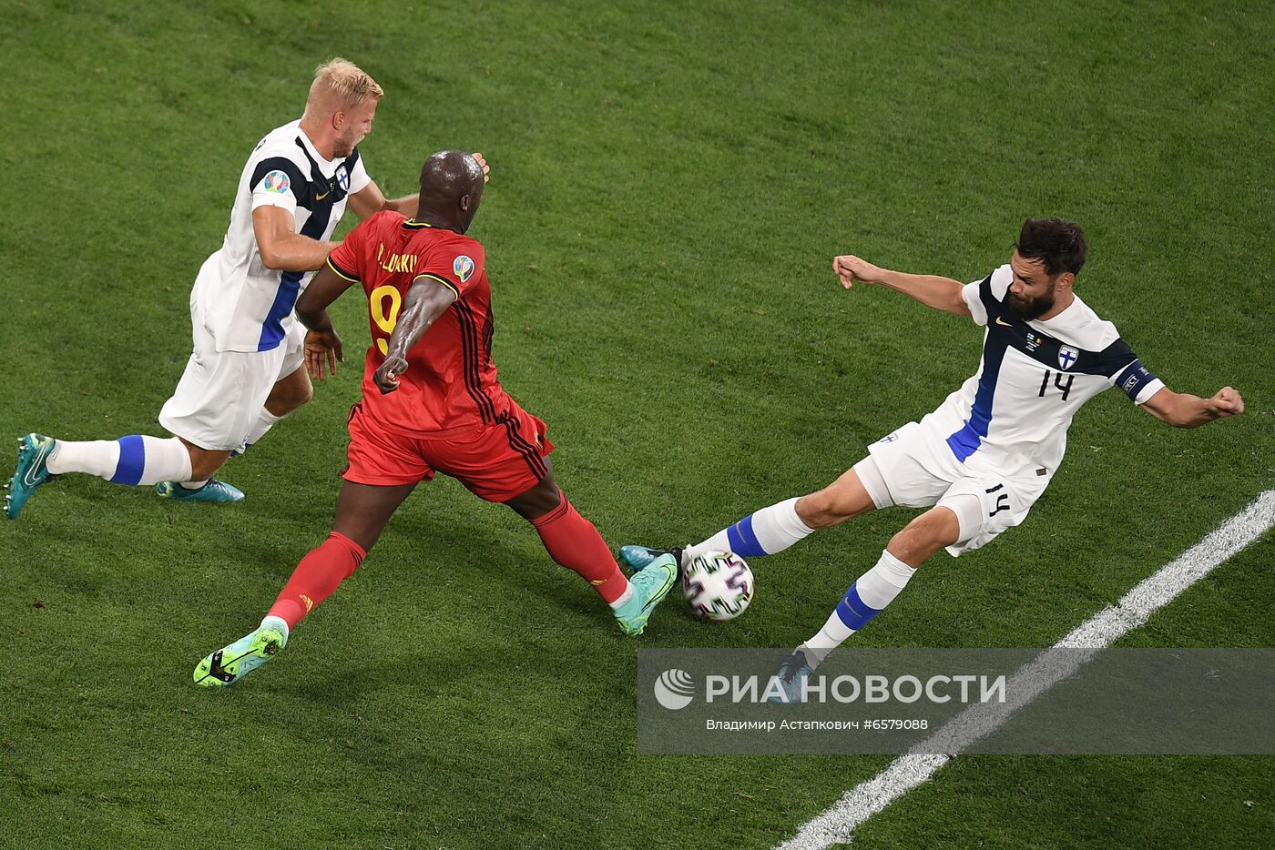 Футбол. ЧЕ-2020. Матч Финляндия - Бельгия