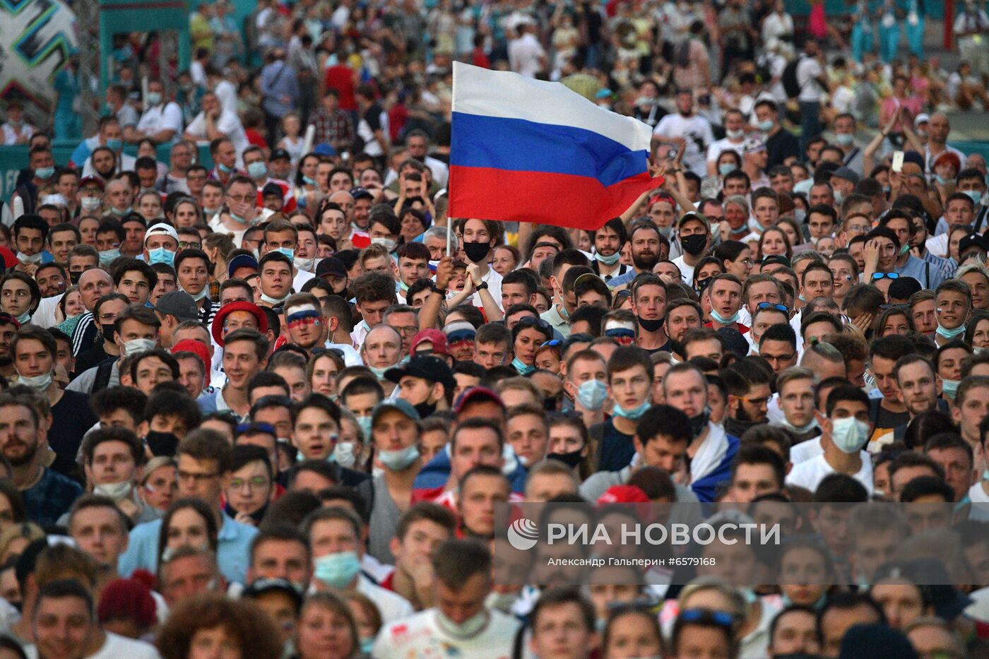 Просмотр матчей ЧЕ-2020 по футболу в фан-зоне Санкт-Петербурга