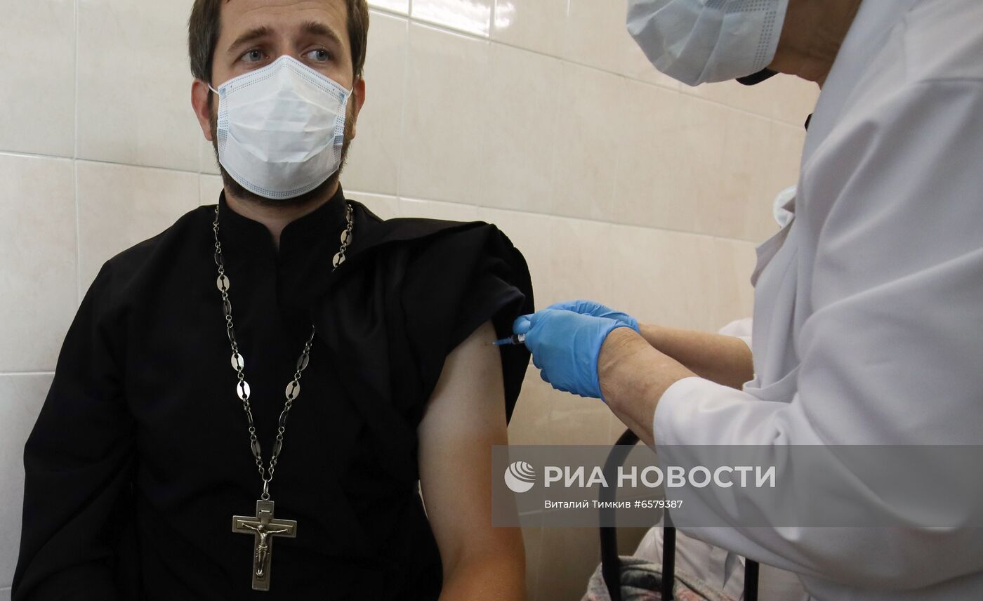 Вакцинация священнослужителей в Краснодарском крае