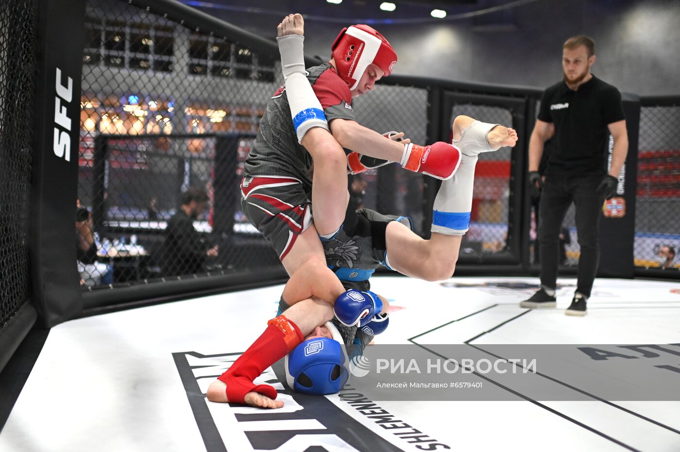 Соревнования по ММА в Омске