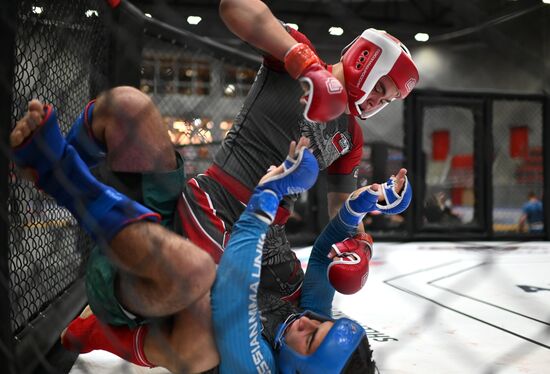 Соревнования по ММА в Омске