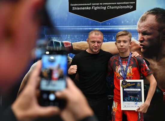 Соревнования по ММА в Омске