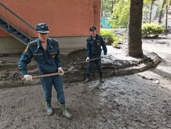 Аварийно-восстановительные работы в Крыму после подтоплений