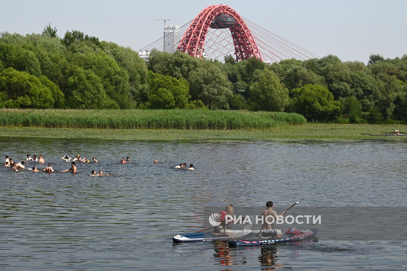 Жаркая погода в Москве