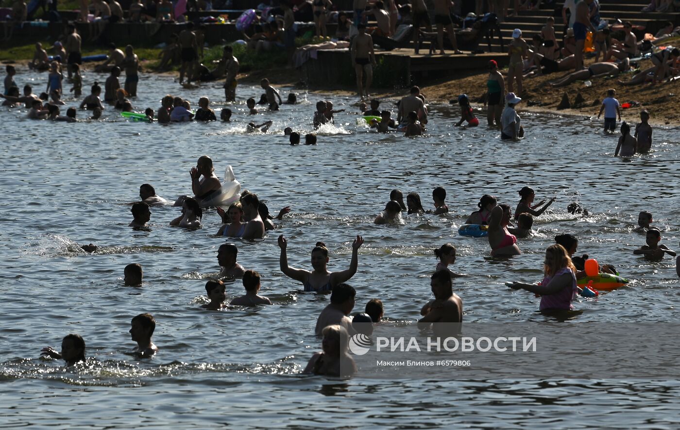 Жаркая погода в Москве