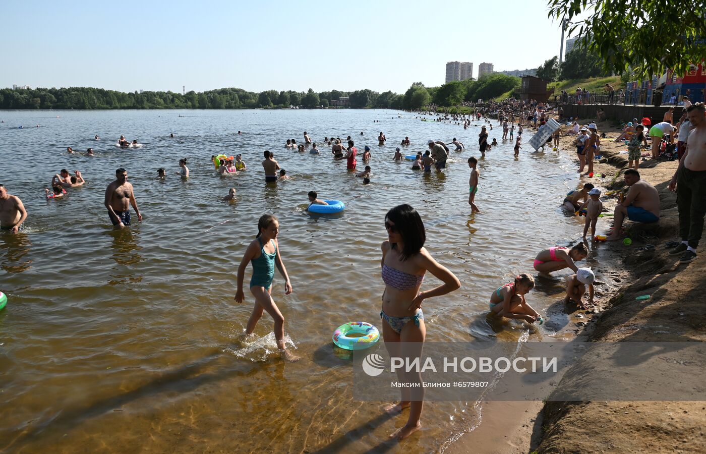 Жаркая погода в Москве