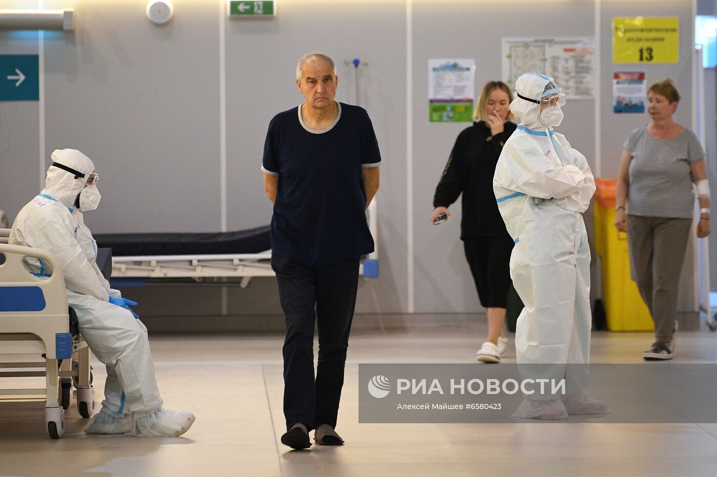 Резервный госпиталь COVID-19 в КВЦ "Сокольники"