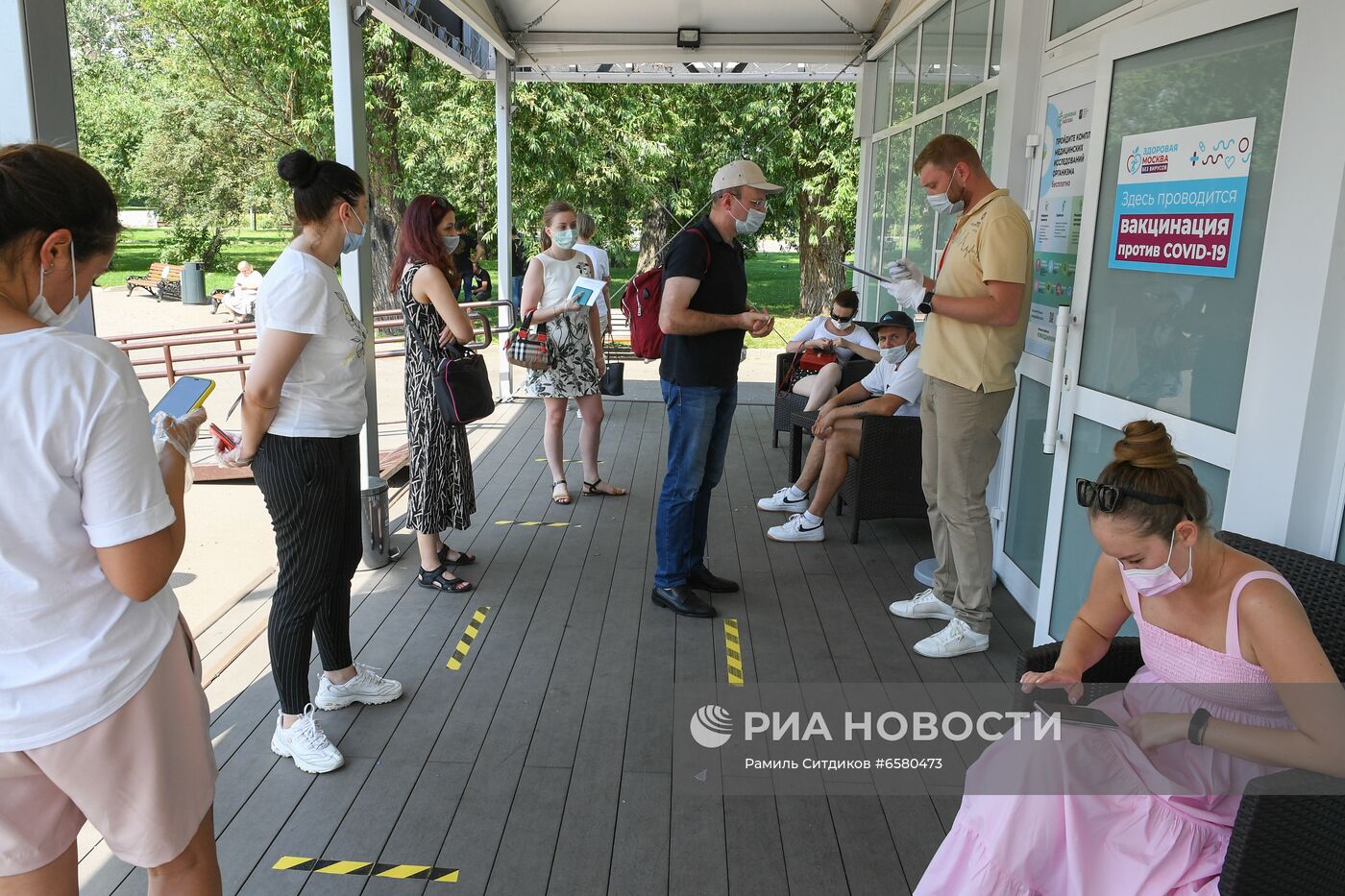 В Москве увеличилось количество желающих пройти вакцинацию