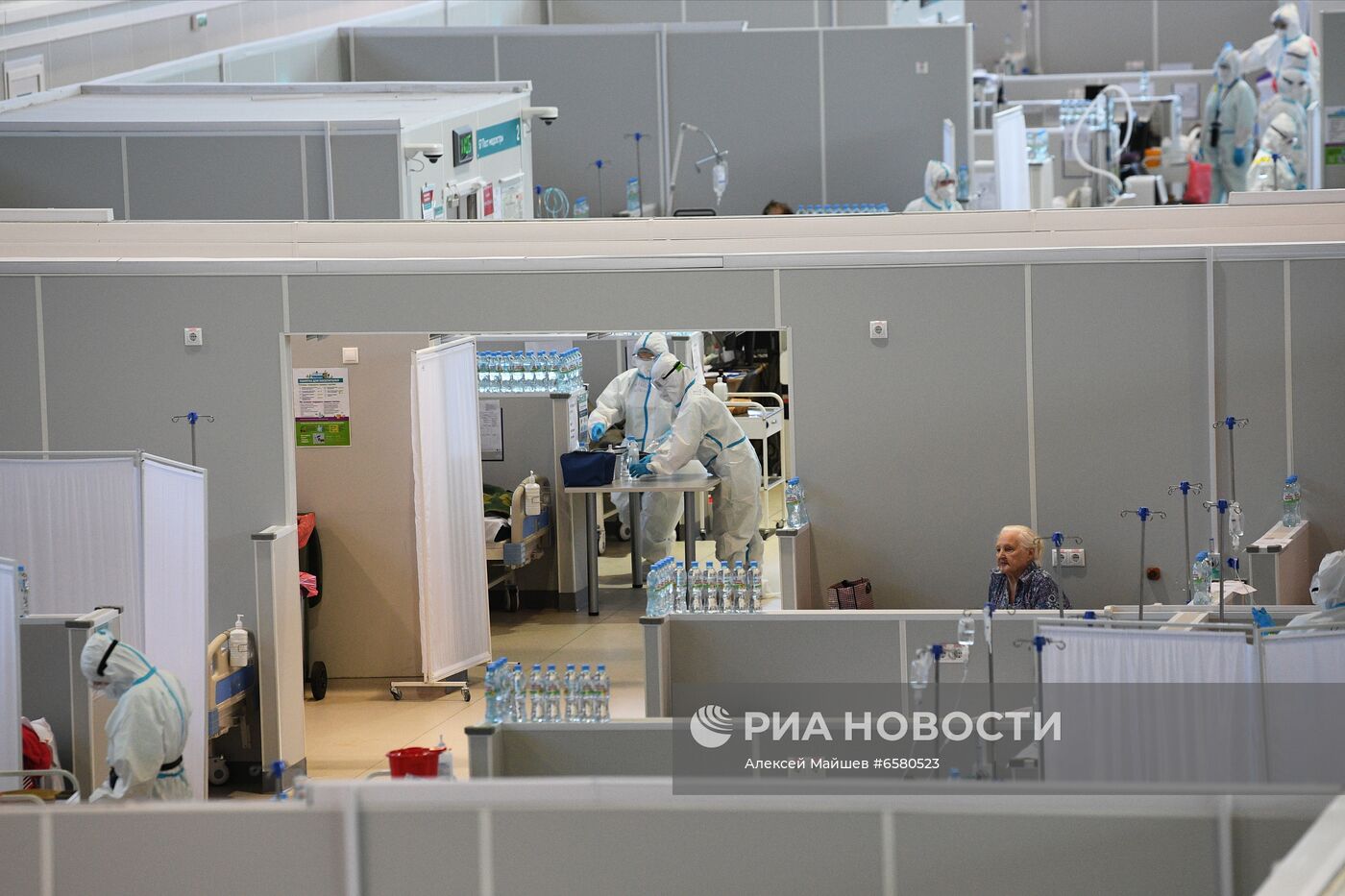 Резервный госпиталь COVID-19 в КВЦ "Сокольники"