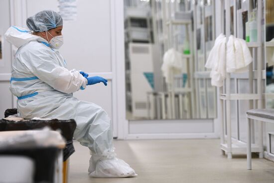 Резервный госпиталь COVID-19 в КВЦ "Сокольники"