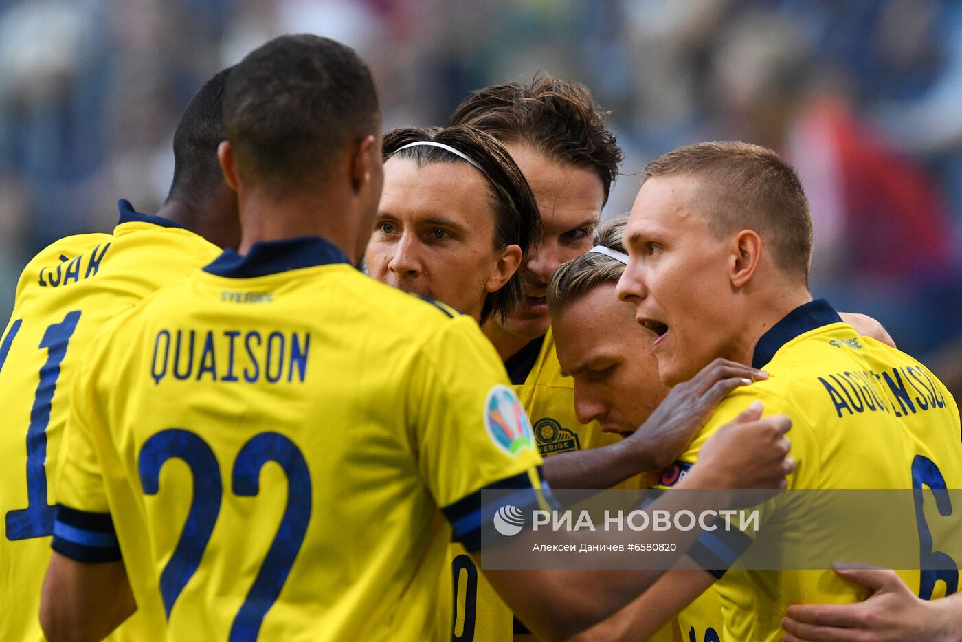 Футбол. ЧЕ-2020. Матч Швеция - Польша