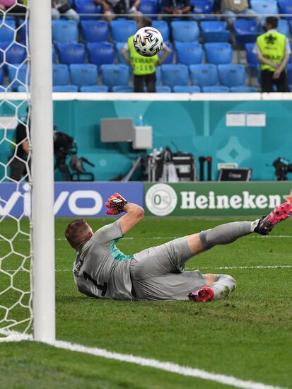 Футбол. ЧЕ-2020. Матч Швеция - Польша