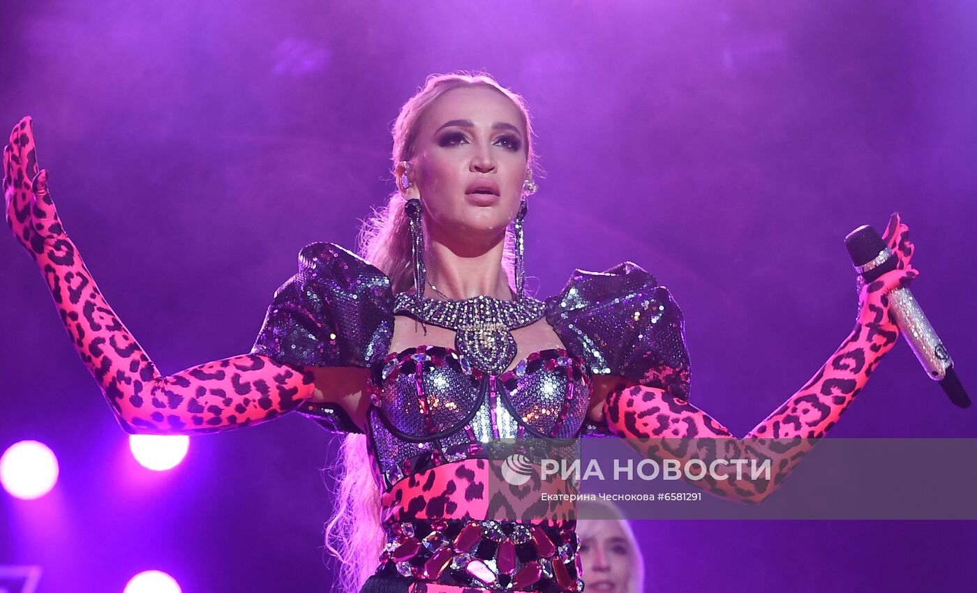 Открытие 5-го международного музыкального фестиваля "Жара"