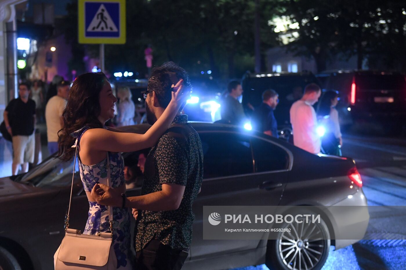 В Москве продлили запрет на ночную работу баров и ресторанов