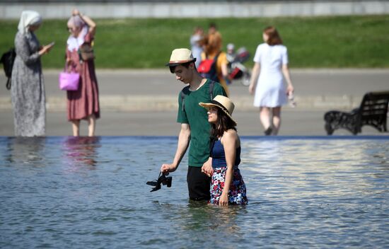Жаркая погода