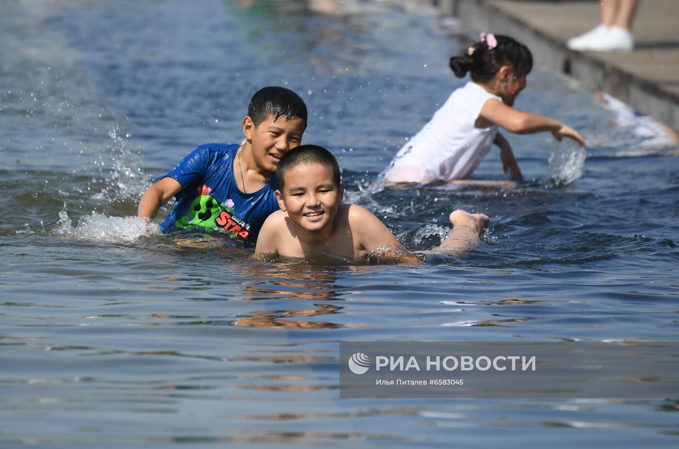 Жаркая погода