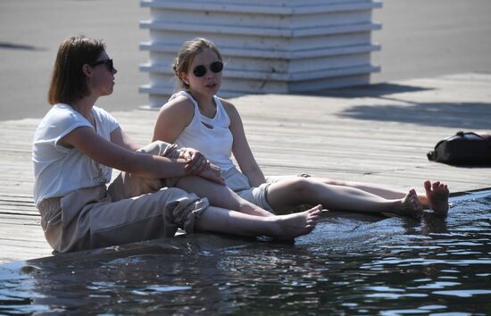 Жаркая погода