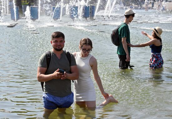 Жаркая погода