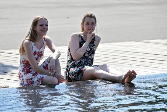 Жаркая погода