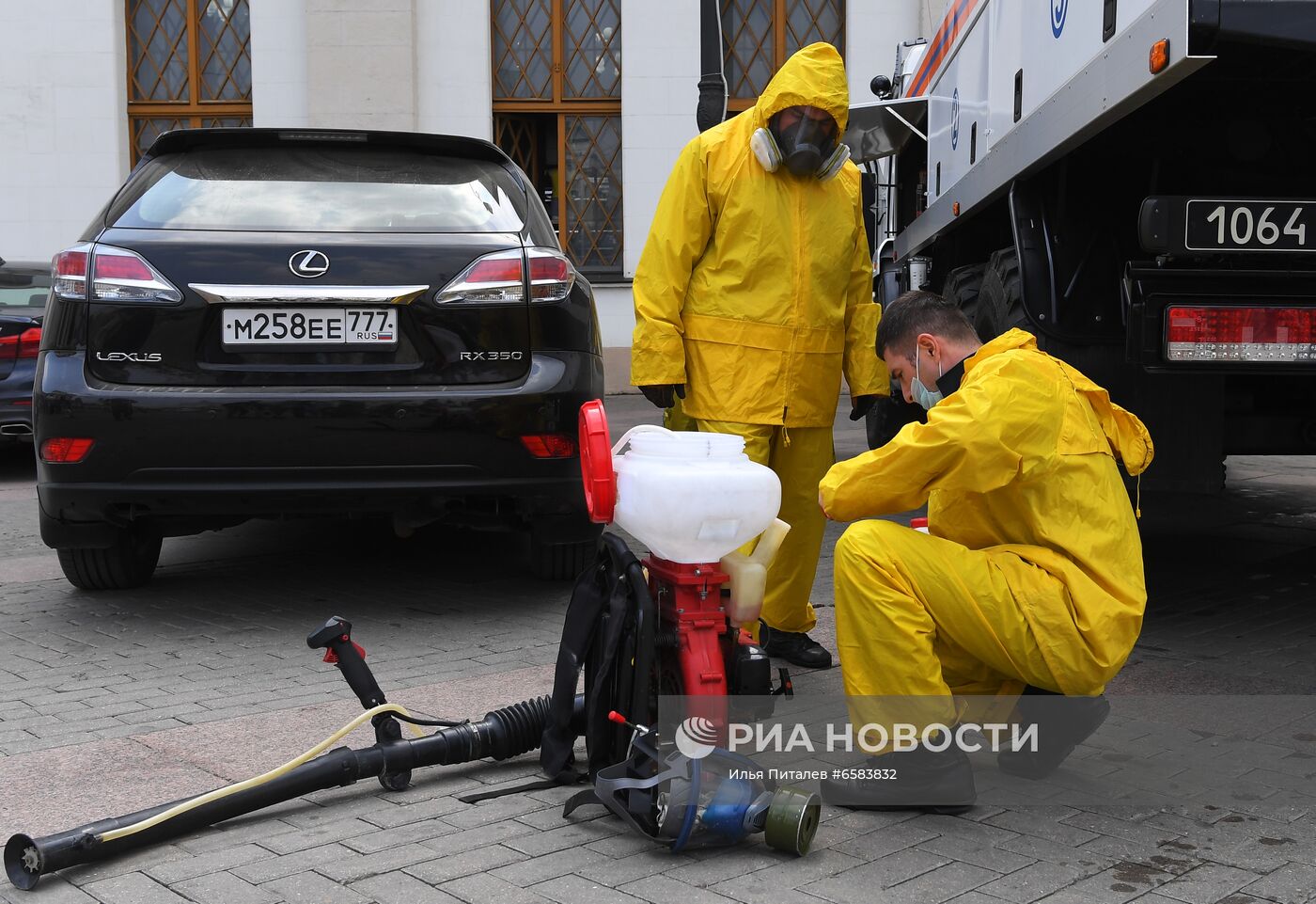 Дезинфекция Казанского вокзала в Москве