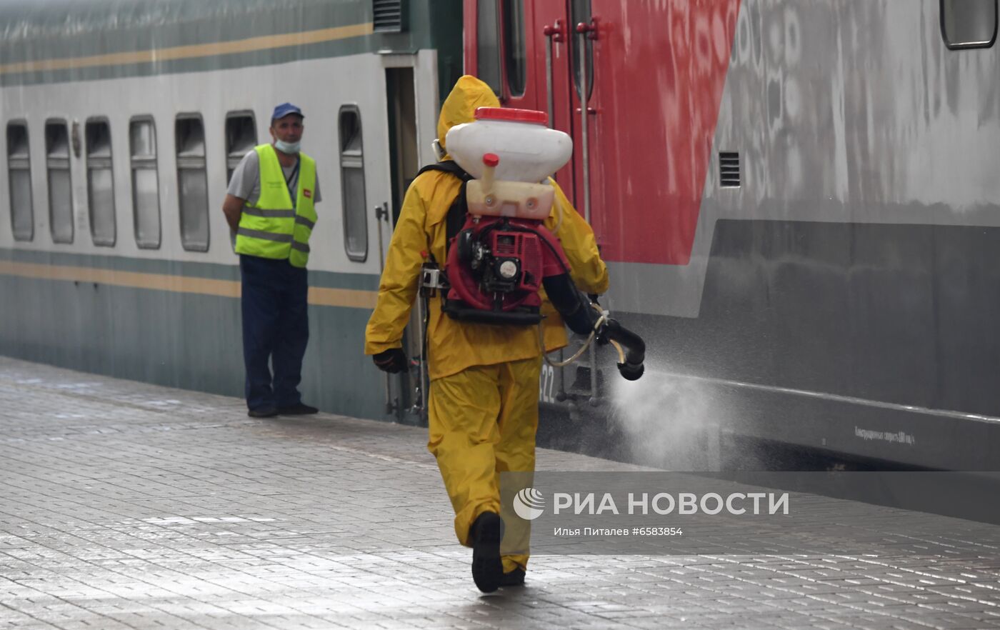 Дезинфекция Казанского вокзала в Москве