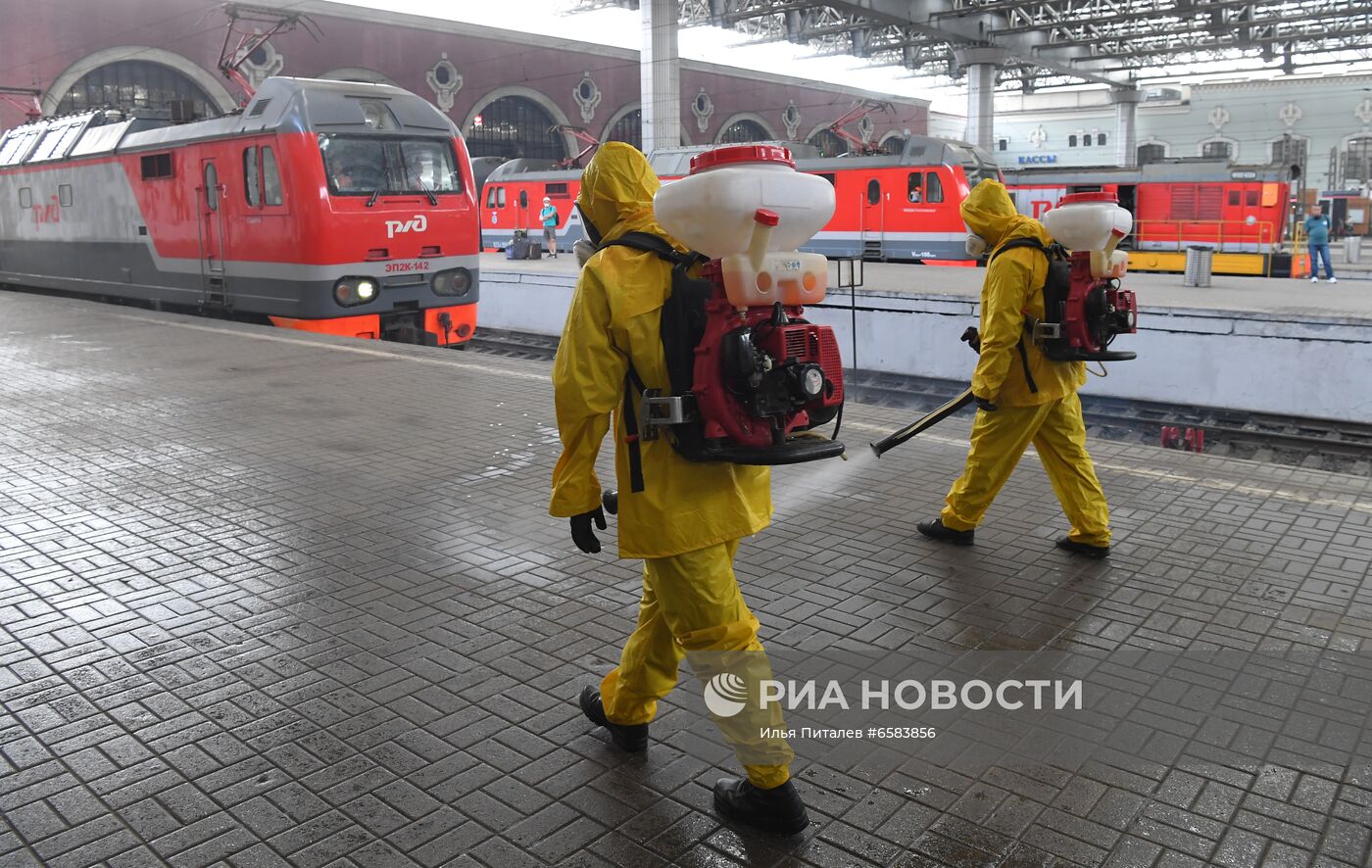 Дезинфекция Казанского вокзала в Москве