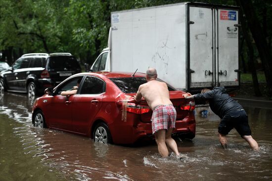 Дождь в Москве