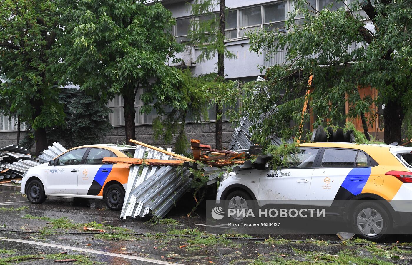 Дождь в Москве