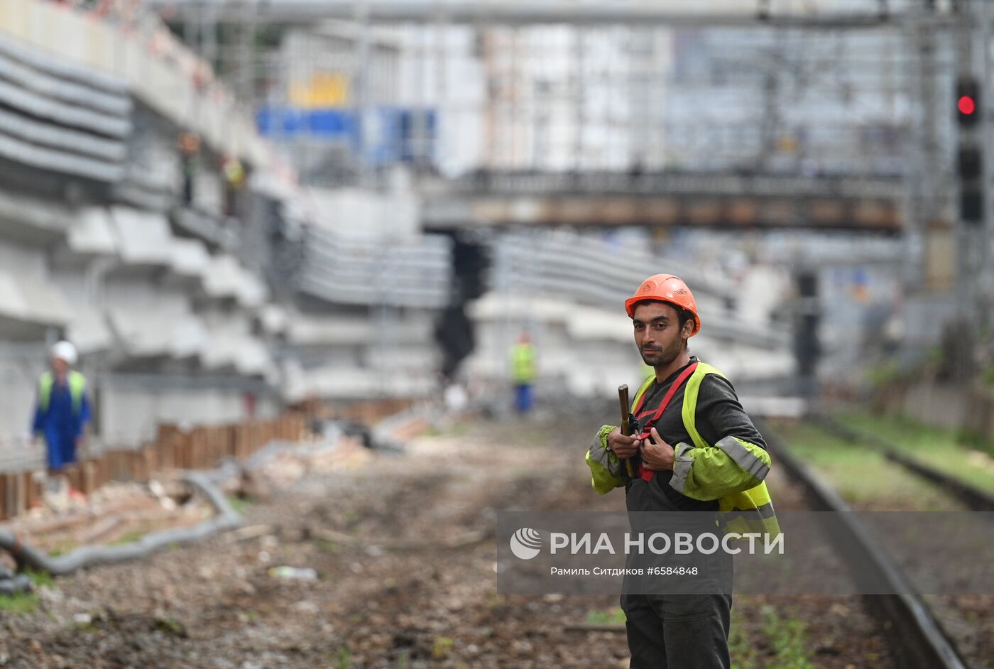 Подготовка к запуску реверсивного движения поездов на участке Каланчевская-Курская МЦД-2