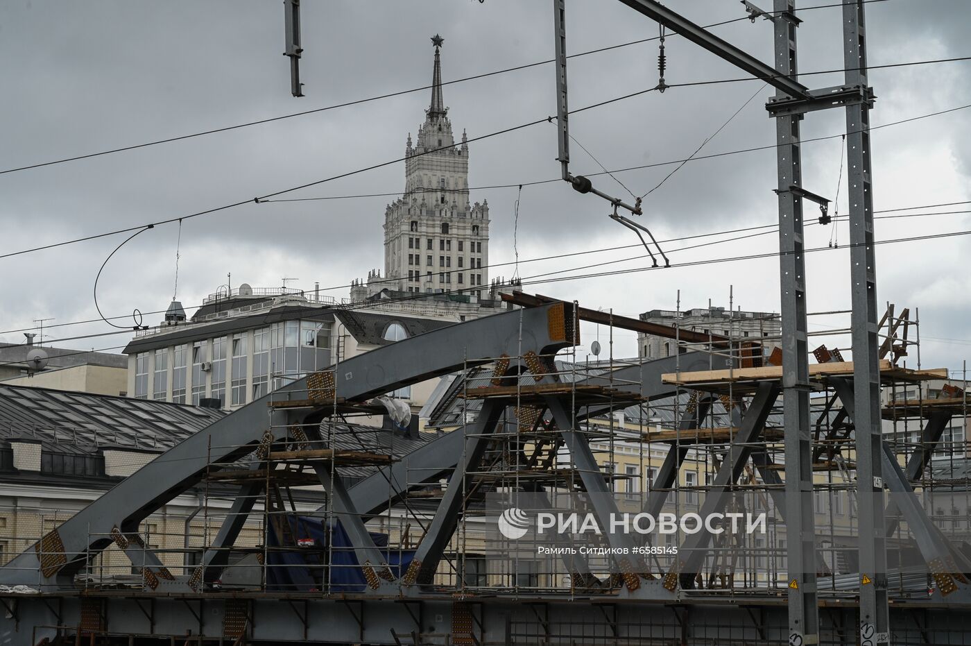 Подготовка к запуску реверсивного движения поездов на участке Каланчевская-Курская МЦД-2