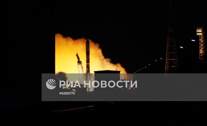 Старт РН "Союз-2.1а" с грузовым кораблем "Прогресс МС-17"