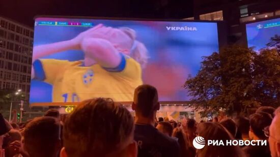 Украинцы болеют за свою команду