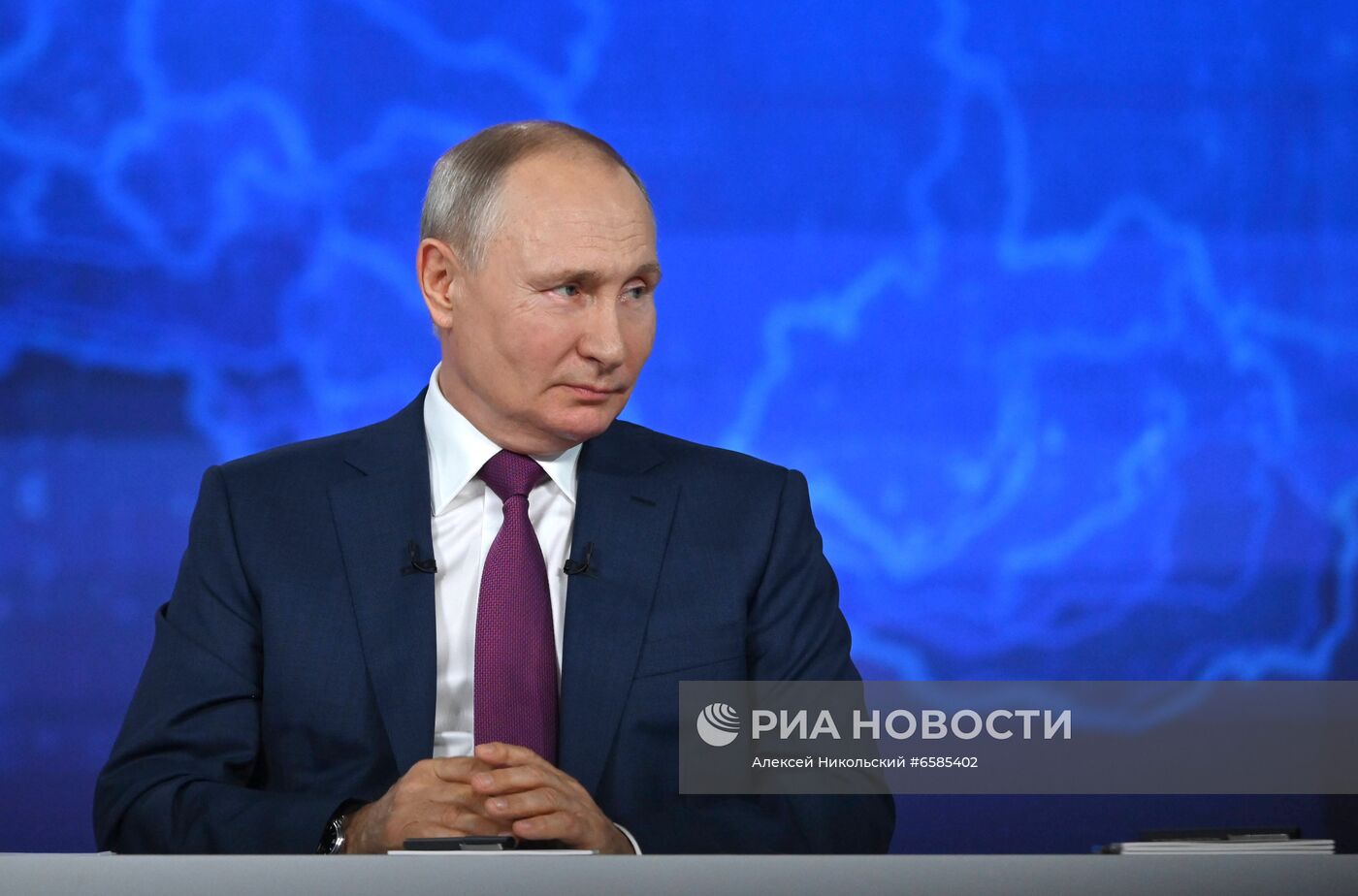 Прямая линия с президентом РФ Владимиром Путиным