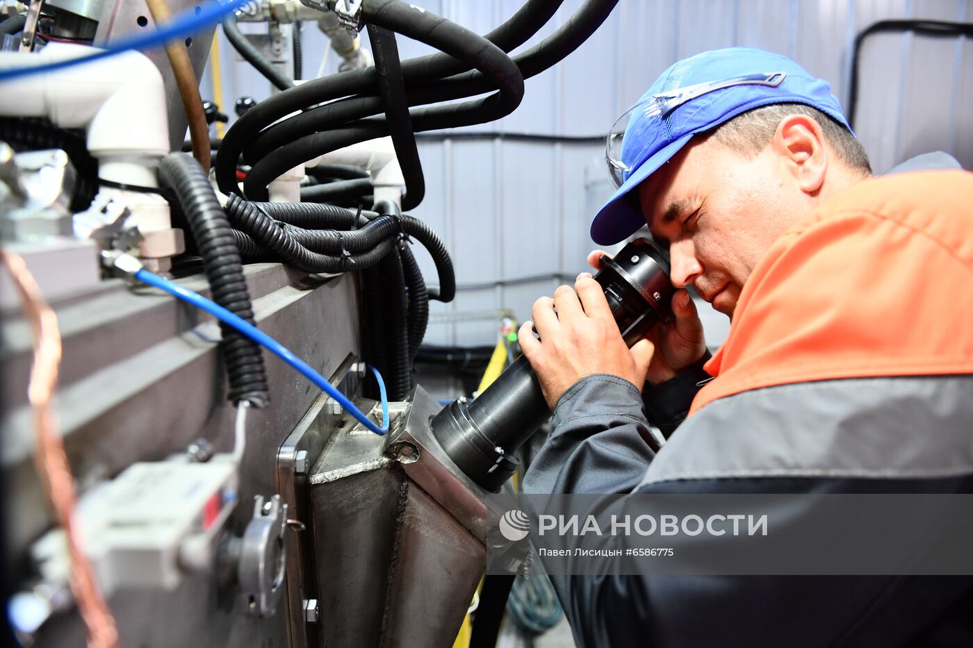 Запуск нового оборудования на заводе по обработке цветных металлов в Свердловской области