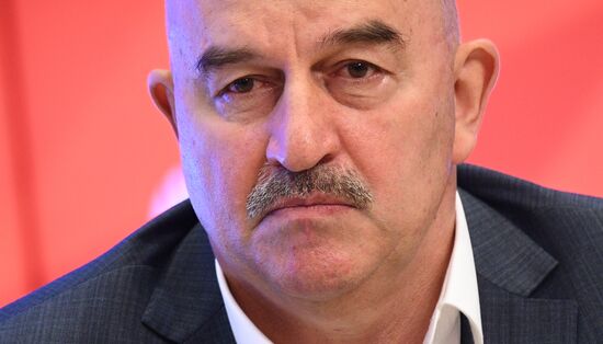 Пресс-конференция главного тренера сборной России по футболу Станислава Черчесова