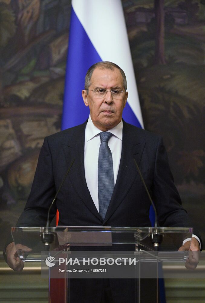 Встреча глав МИД РФ и Бахрейна С. Лаврова и А. Аз-Зайяни