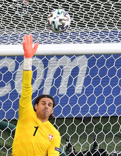 Футбол. ЧЕ-2020. Матч Швейцария - Испания  