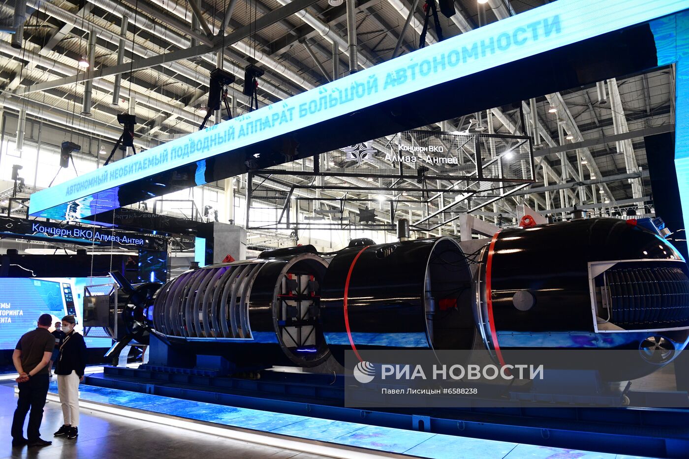 Подготовка к открытию Международной промышленной выставки "Иннопром-2021"
