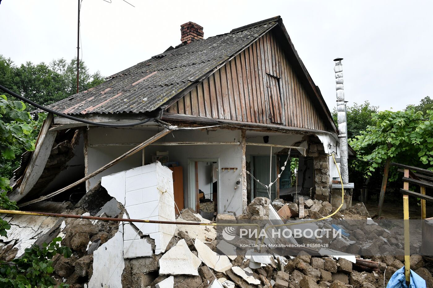Подтопления в Бахчисарайском районе Крыма из-за сильных осадков