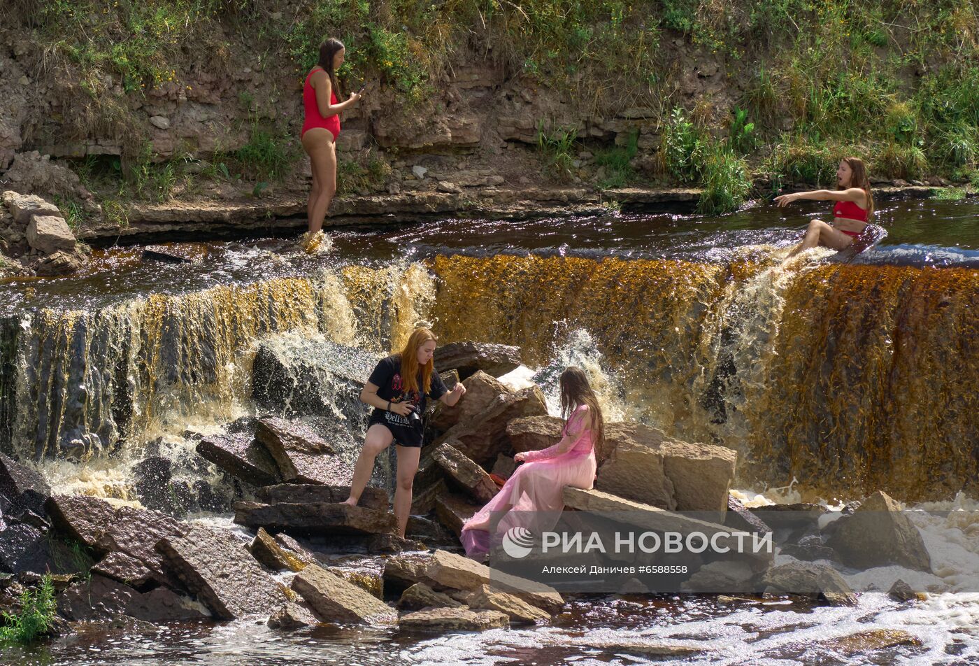 Тосненский водопад