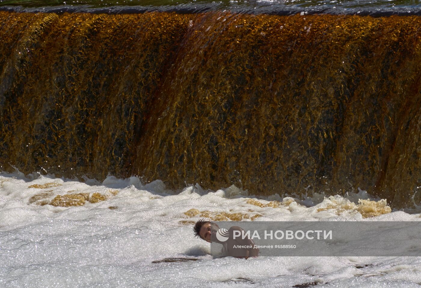 Тосненский водопад