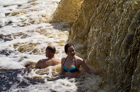 Тосненский водопад