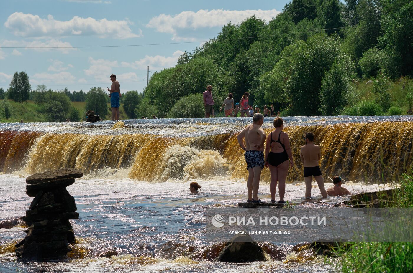 Тосненский водопад