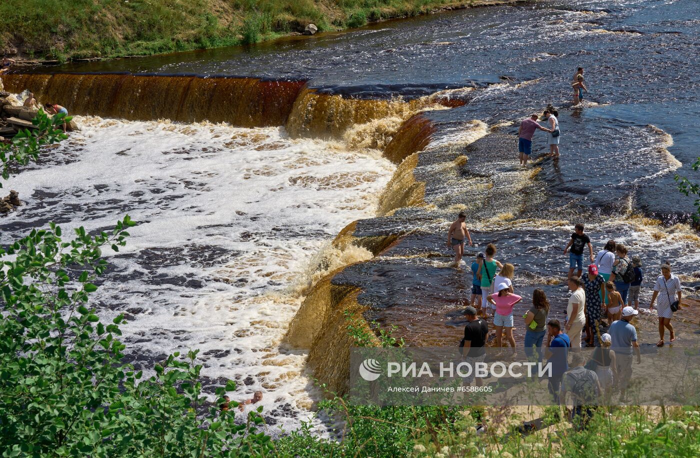 Тосненский водопад