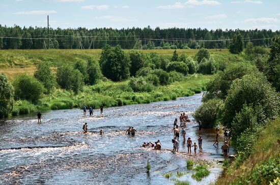 Тосненский водопад