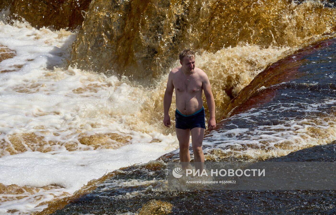 Тосненский водопад