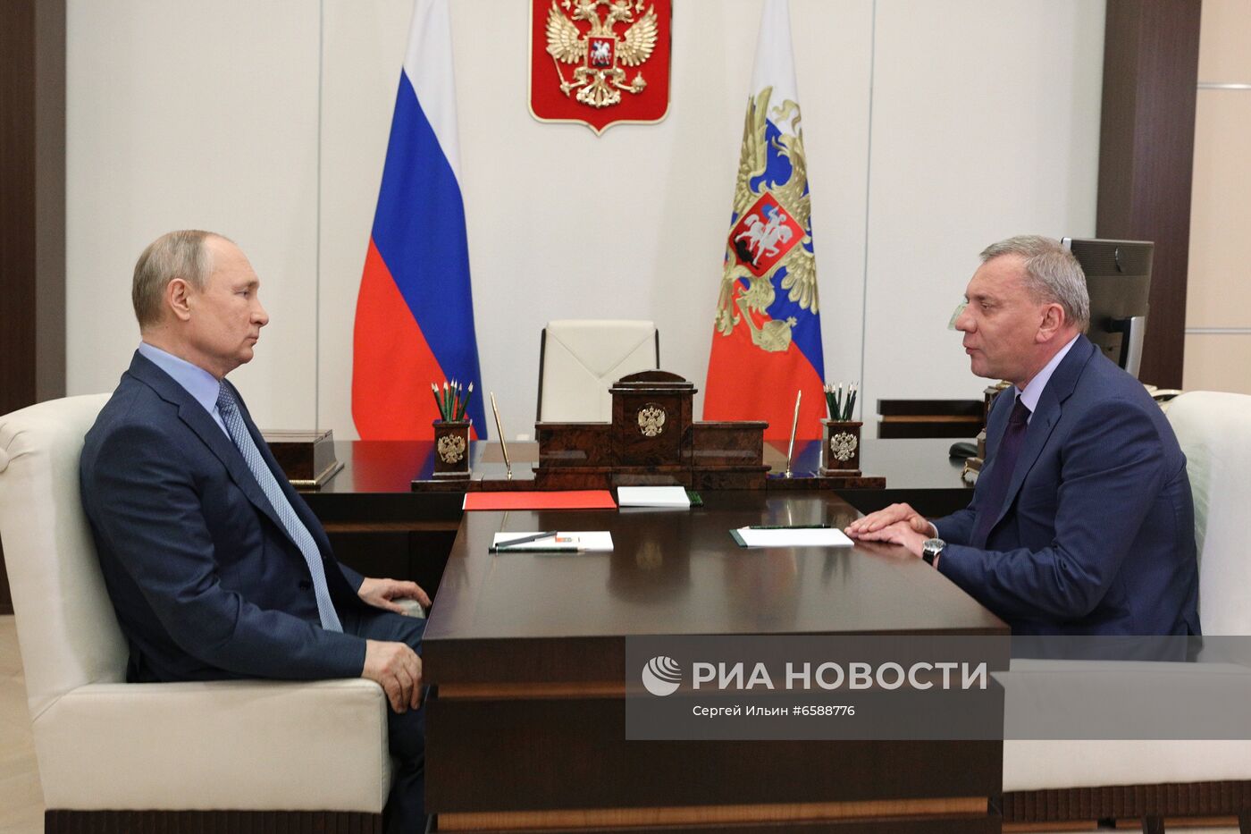 Президент РФ В. Путин встретился с вице-премьером Ю. Борисовым
