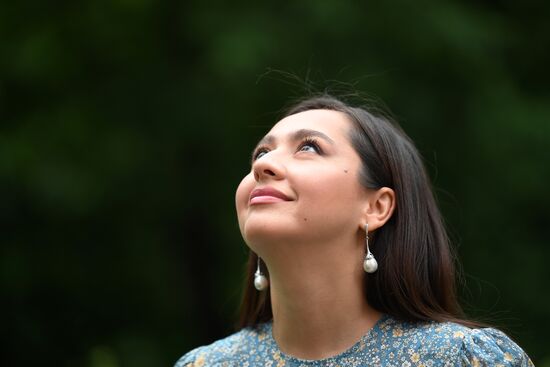 Интервью с певицей Манижей