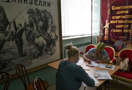 Старт повторной вакцинации от COVID-19 в Санкт-Петербурге